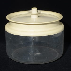 Vintage TUPPERWARE 1481 storage container Orange Push Button Lid Servalier 6.25 cup 1.5L scratches CLOUDY WEAR