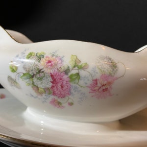 Antique Bavaria ZS&Co Zeh Scherzer hand painted gravy boat with underplate (1 pc) floral bouquet gold rim porcelain Germany chrysanthemum