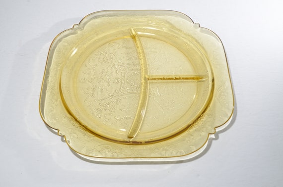 Amber Depression Glass Serving Plate (TRE) Amber Depression Glass Serving Plate (TRE)