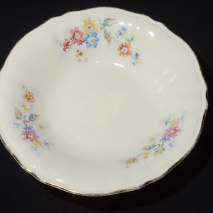 Vintage Sovereign Potters Steingut Servierschale Gemüse 8 Zoll Kanada Kreuzstich Nadel-Spitze Blumenstrauß Gold umrandet CRAZING