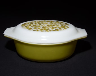 PYREX Verde Olive Casserole Dish Opal Deckel 2 1/2 Qt 1960er Jahre Vintage sehr guter Zustand 045 vintage Pyrex green