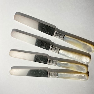 Antiker Satz von 4 Towle Messer Perlmuttgriff seltene Marke Buttermesser Dessert