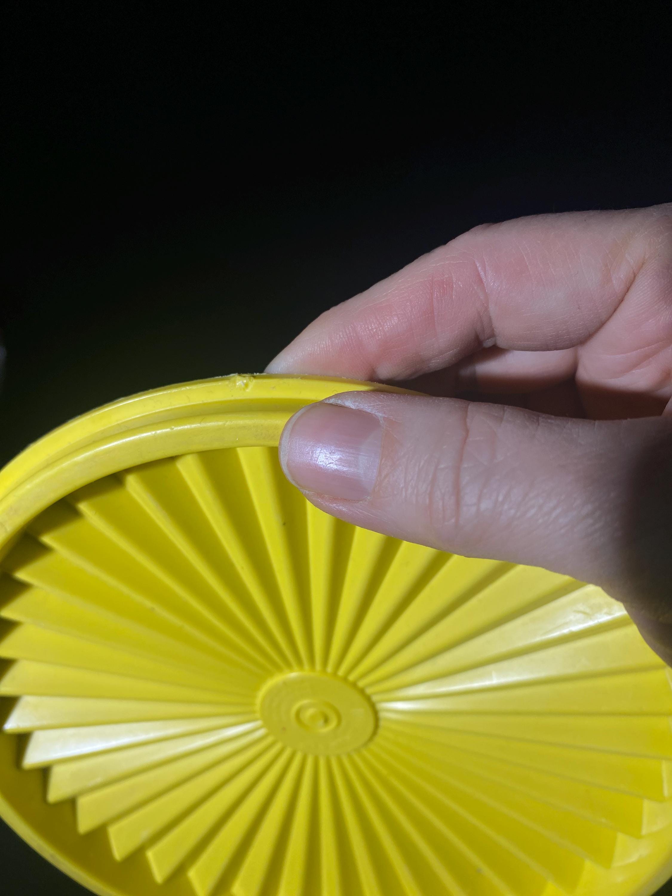 Snap Tupperware Vintage TUPPERWARE Set of 4 Yellow Sunburst Tupperware Canister Set 806 ...