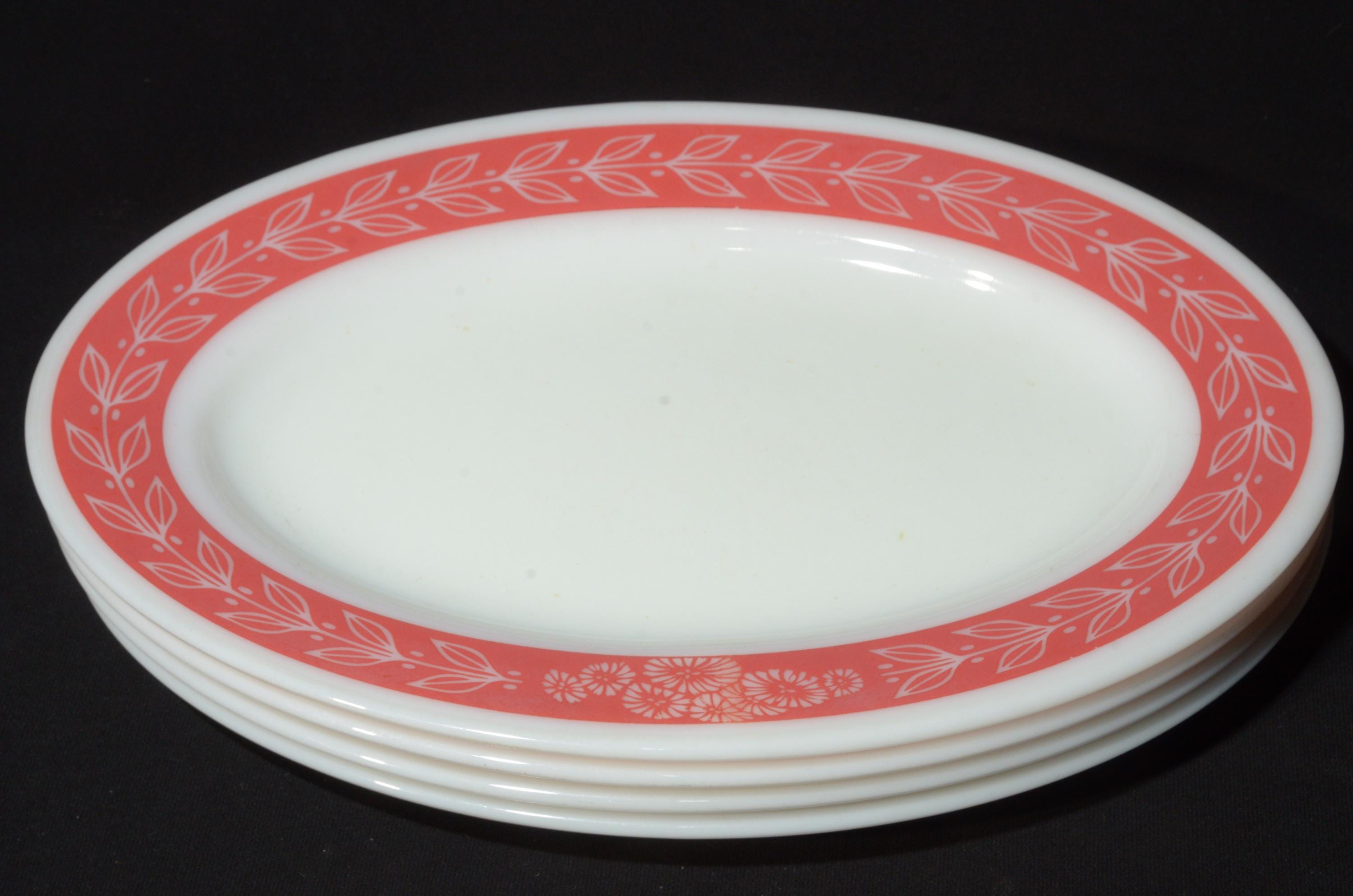 PYREX Set of 4 Red Laurel Leaf Oval Plate Platter 11.5