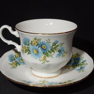 QUEEN ANNE teacup and saucer set 8542 numbered Gold Rimmed England Bone China Gold Gilt Blue Flowers Vintage tea cup floral yellow flowers