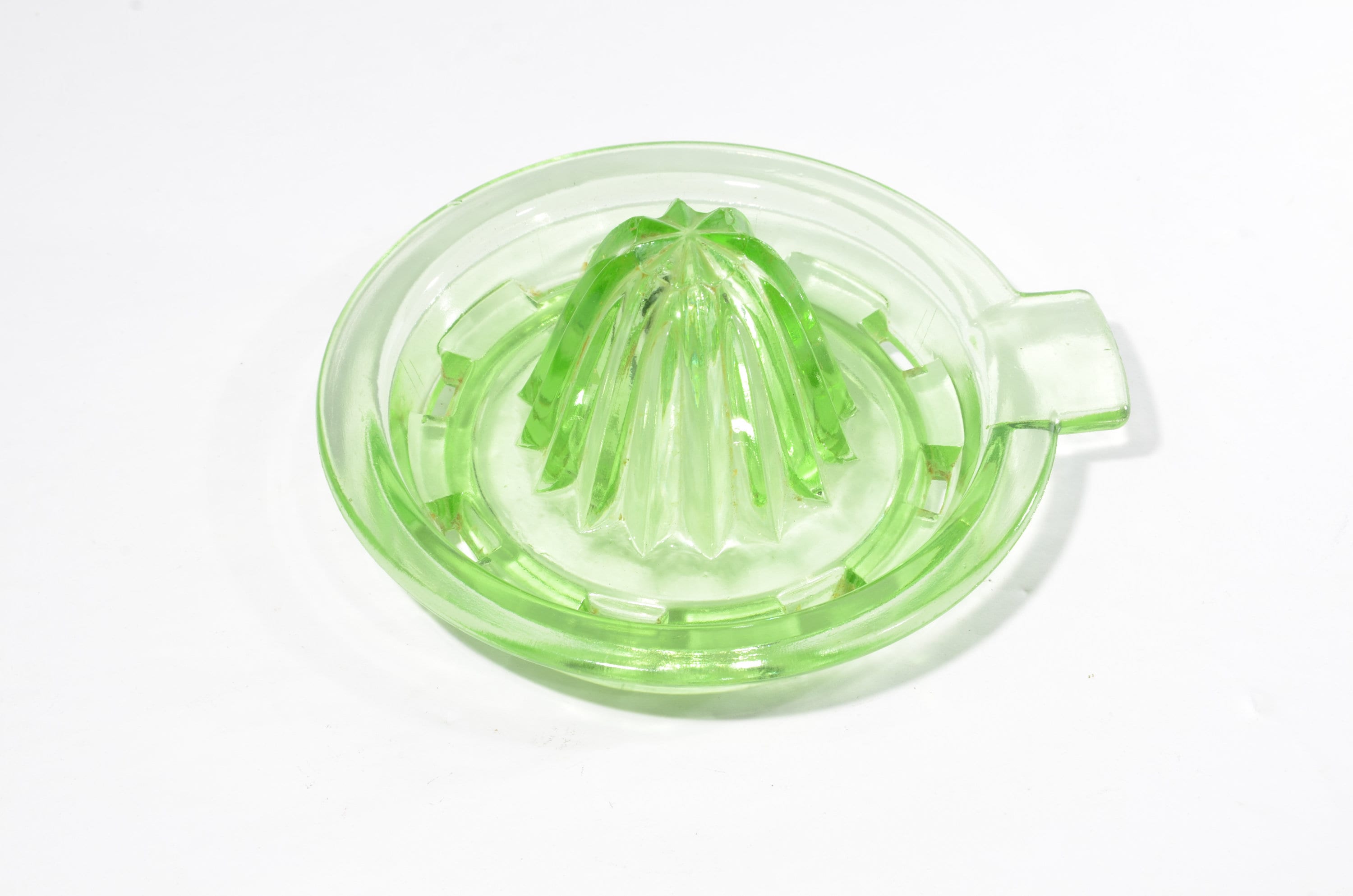 フル-ツ搾り器(ウランガラス?) ウランガラスレモンジューサー グリーンディプレッションジュース