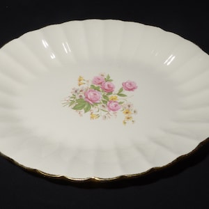 Vintage Sovereign Potters Steingut große Platte ovale Servierplatte 15 Zoll rosa Rosen Blumenstrauß umrandet Ironstone Thanksgiving