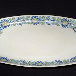 Bandeja rectangular vikinga Figgjo Tor de Noruega, 34 cm (13,5"), con diseño floral azul y verde, estilo vintage Turi, pieza rara.