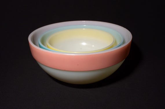 241 美品Fire King 3バンドボウル　2p アイボリー Fire King Colonial Band Bowl Mixing Bowl Set of 3 Milk Glass