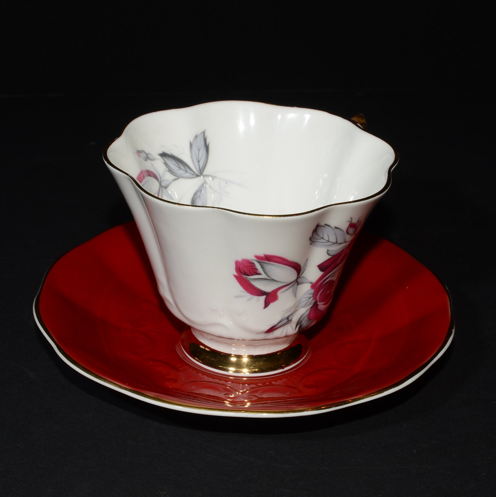 QUEEN ANNE Fine Bone China red tea cup and saucer Etsy