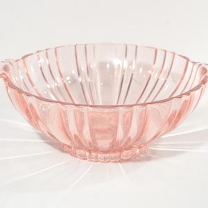 Old Cafe Pink by Anchor Hocking handled bowl 6.5&quot;D Pink Depression Glass serving dish CHIPPED ot