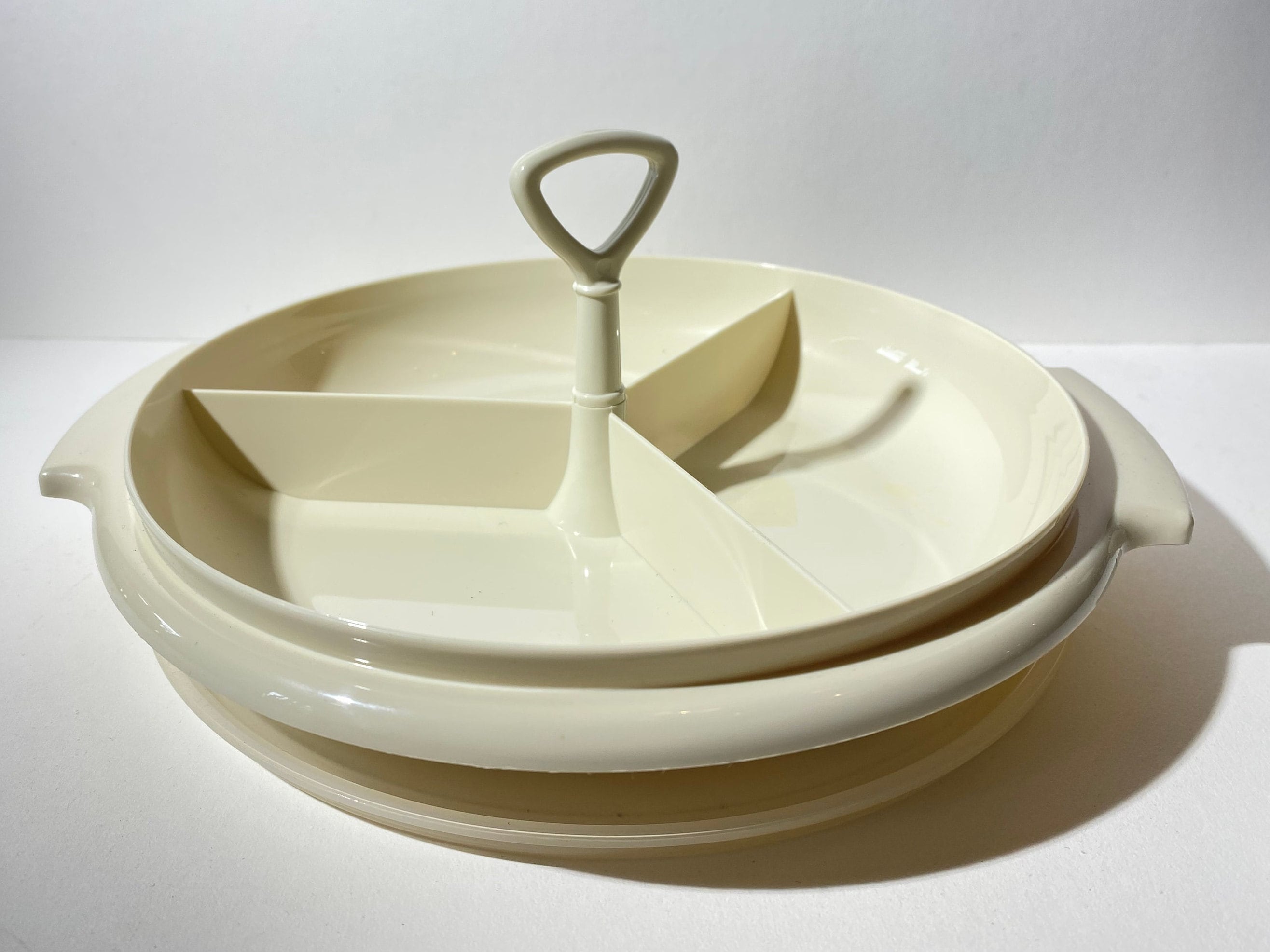 Vintage TUPPERWARE round almond small serving tray 608 with frosted white lid 229 divided party tray and handle buffet Canada base 8 inches