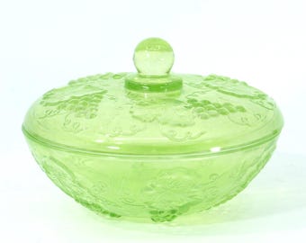 Green Glass Candy dish with lid with grape and vine design 5.5"D NO uranium CHIPS