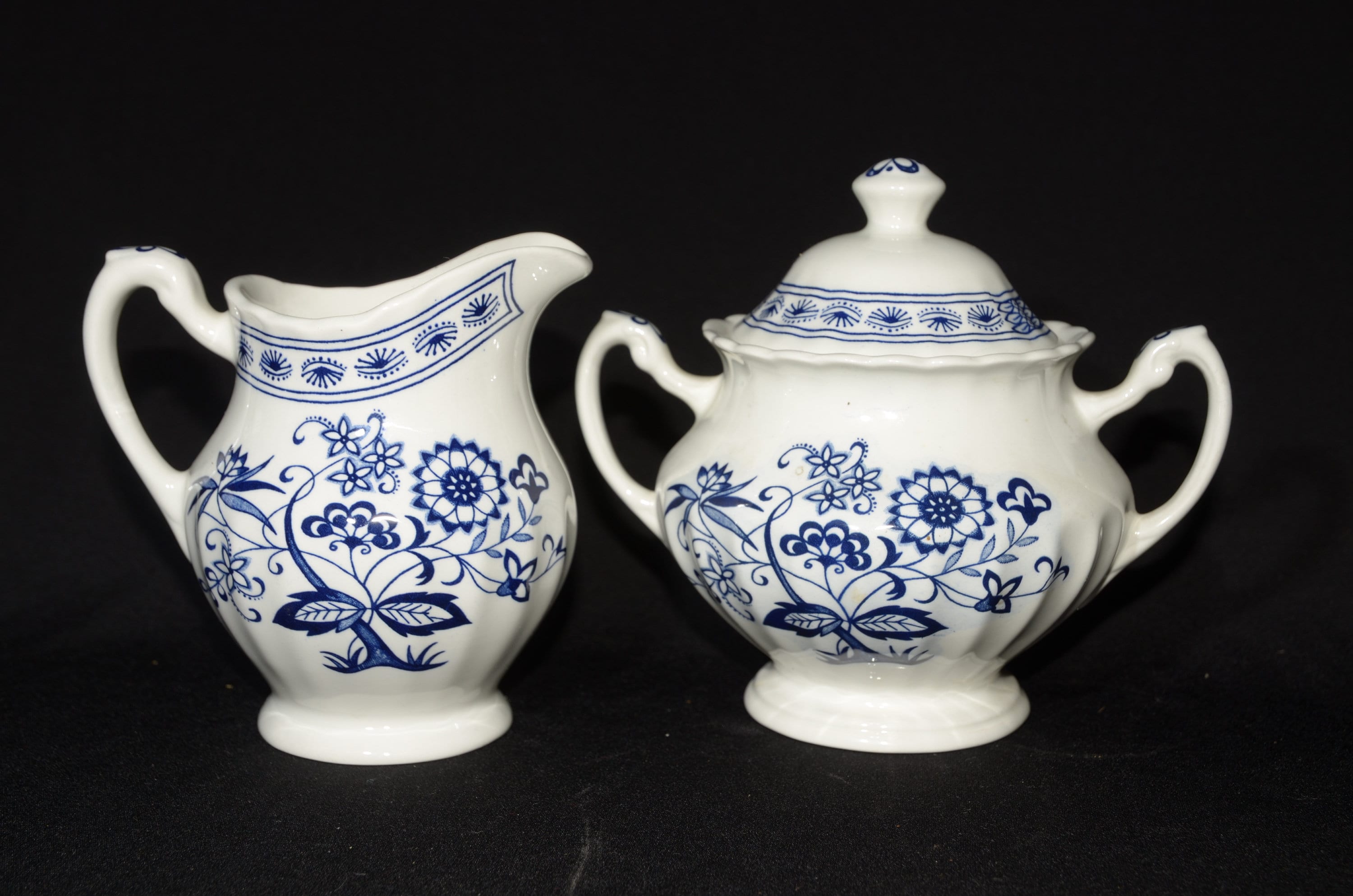 J&G Meakin Classic White Blue Nordic Creamer Sugar Bowl Set Lid
