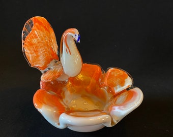 Vintage Kunst Glas Vogel Aschenbecher Süßigkeiten Teller Schmuckstück schweres Glas Tobacciana orange und weiße Blume geformt