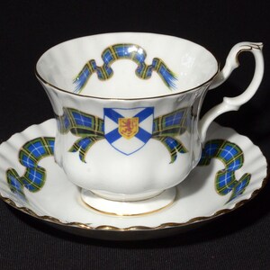 ROYAL ALBERT Nova Scotia Tartan Bone China Teacup and saucer Gold Rimmed England scalloped edge montrose shape blue green