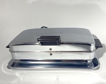 Vintage General Electric GE Waffle Maker Model 129W9 Art Deco