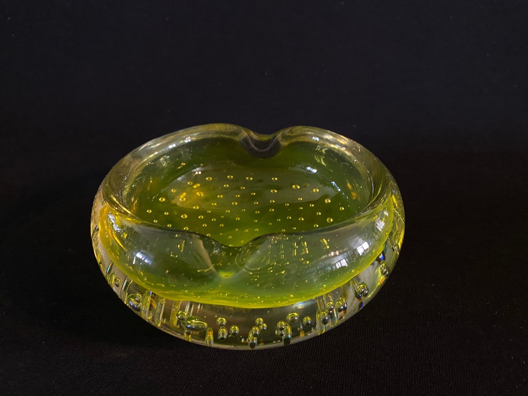 Murano Glass Heavy Glass Italy Controlled Bubbles Ashtray Bowl Round