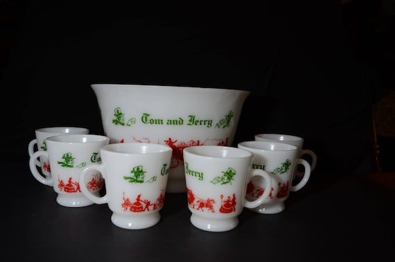 old red & green Christmas eggnog punch cups, vintage Hazel Atlas glass