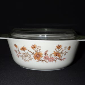PYREX England JAJ Woodland (US Country Autumn) round casserole dish 8.5 inches clear lid serving dish Wildflowers 1980s vintage