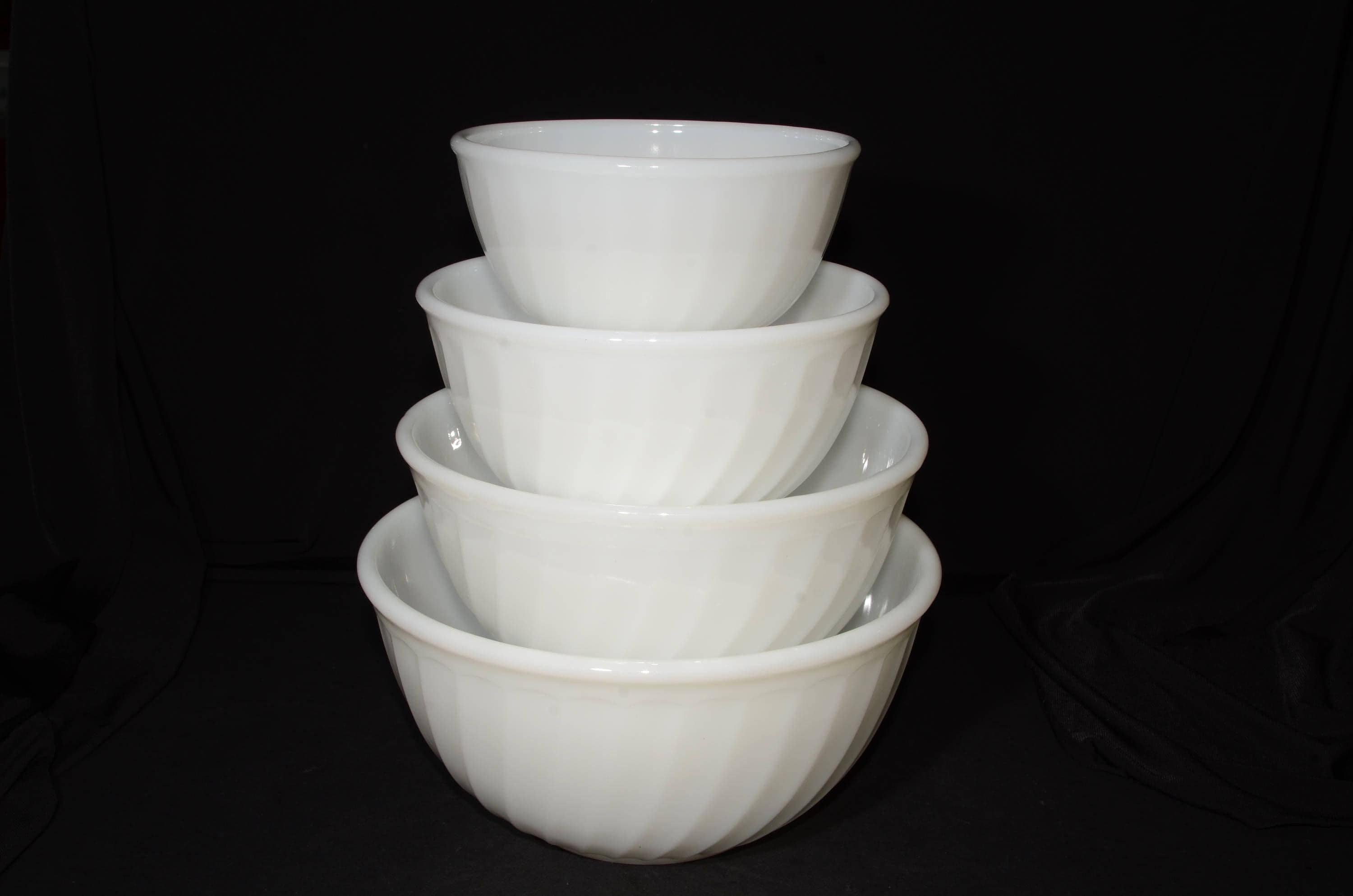 食器 Fire-King - Fire King WHITE Mixing Bowl FIRE KING White Swirl Mixing Bowl Set of 4 Milk Glass