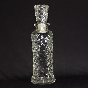 Vintage pressed glass clear Glass Decanter Stopper mid-century Barware bottle liquor decanter diamond
