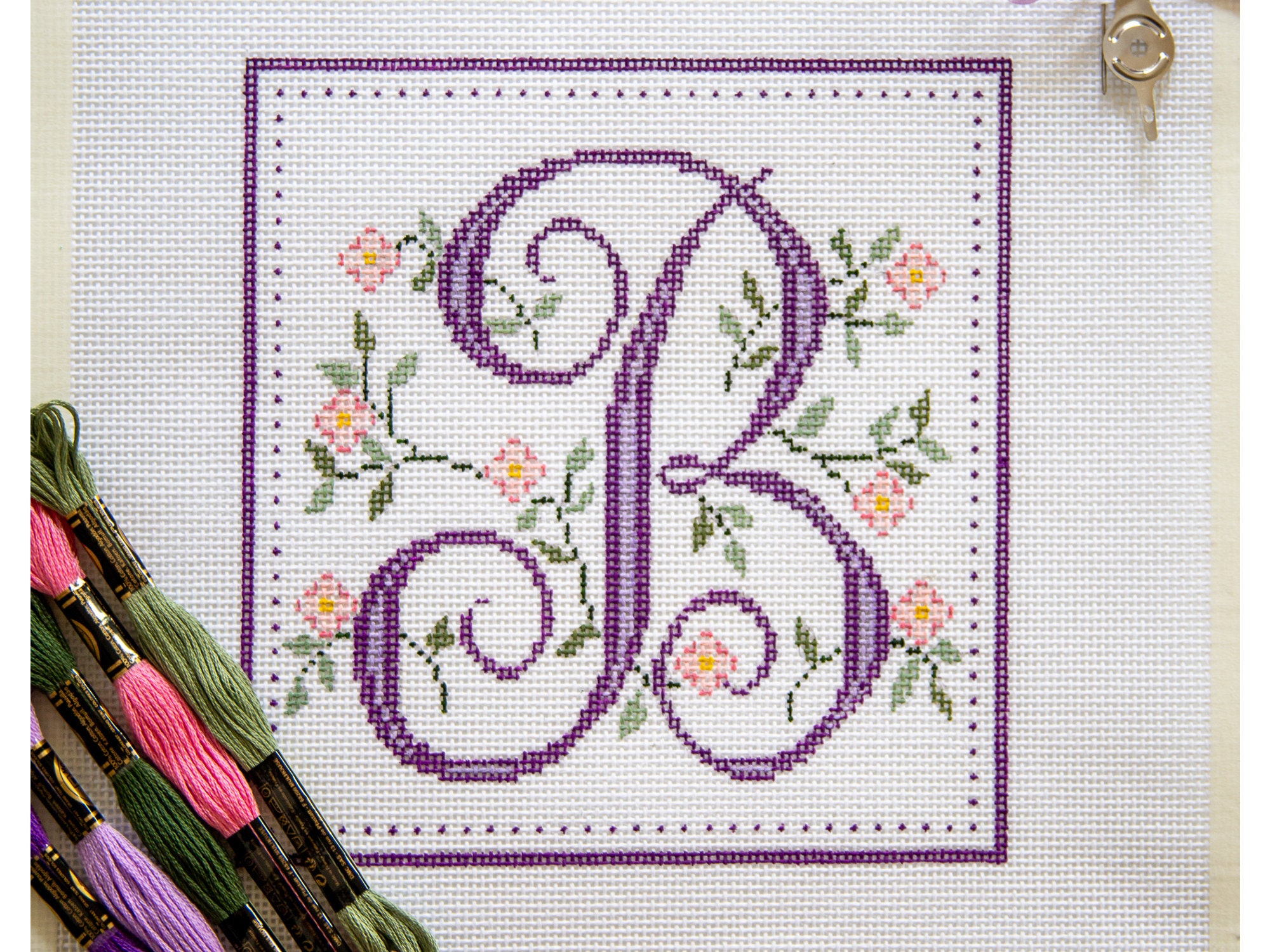 フランスアート　額縁セット　NEEDLEPOINT Vintage il_fullxfull.4516658272_ohz8.jpg