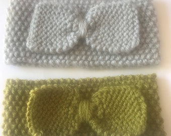 Lot of 2 hand-knitted headbands Size 0-3 months