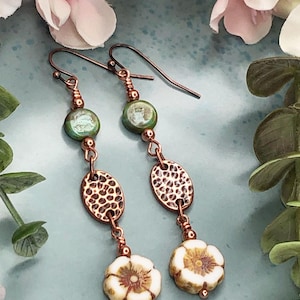 Tropical Flower Earrings, Cool Copper Hammered Links,  Beautiful Green Czech Beads, Hibiscus Beads, Dangle Copper Earrings, Gift For Her