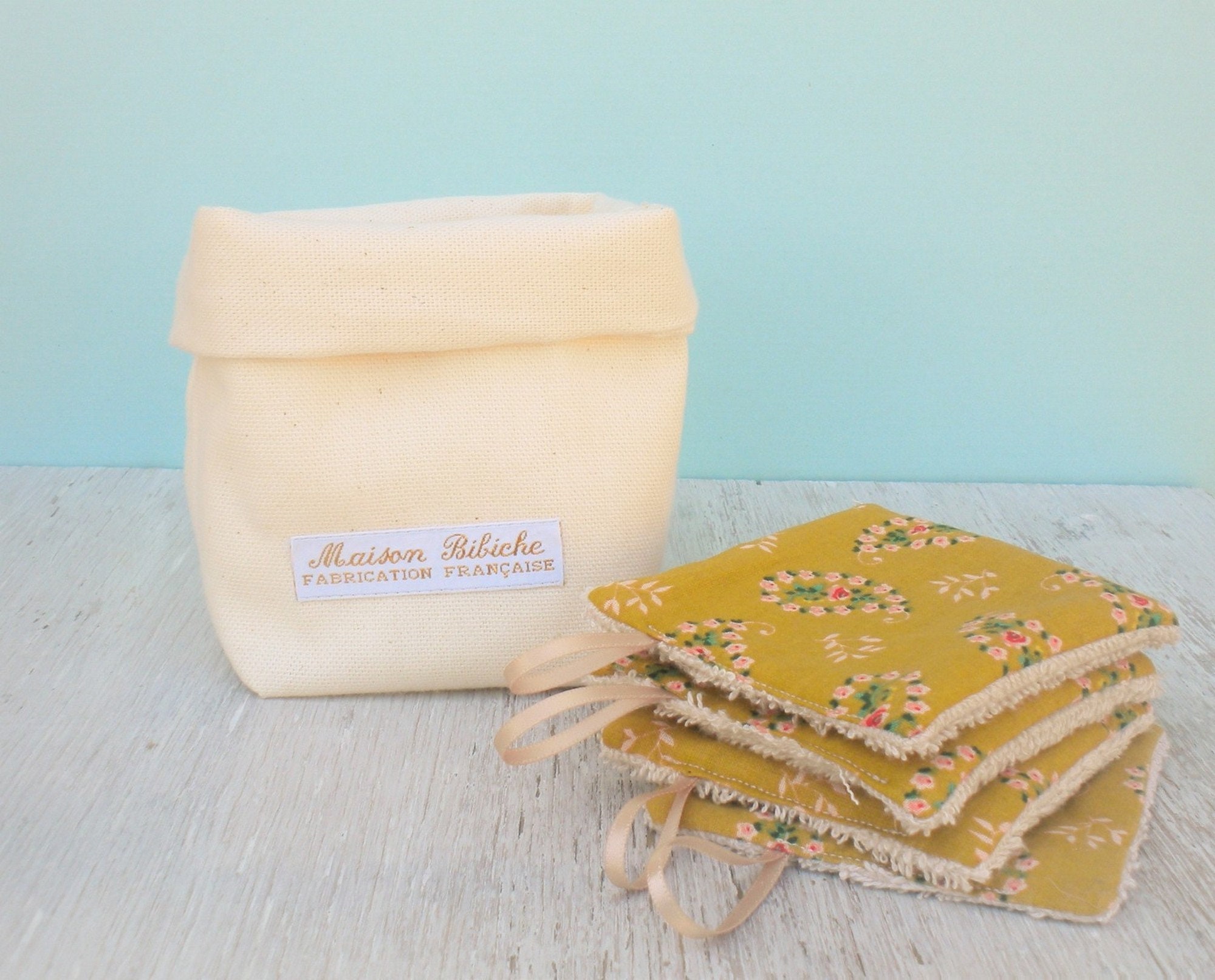 Lingettes Démaquillantes Lavables Moutardes 4 Pièces + Panier Rangement Écru 1 Pièce.