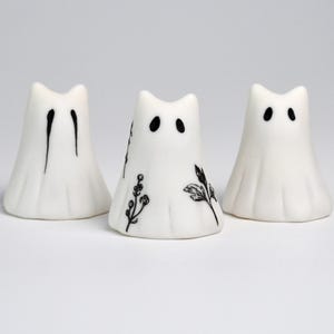 Spooky Ghost Sculpture Ceramic Little Phantom Cat Ghost
