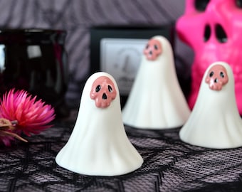 Spooky Ghost Sculpture Ceramic Pink Skull Ghost