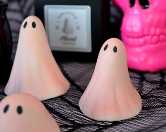 Spooky Ghost Sculpture Ceramic Pretty Pink Ghost