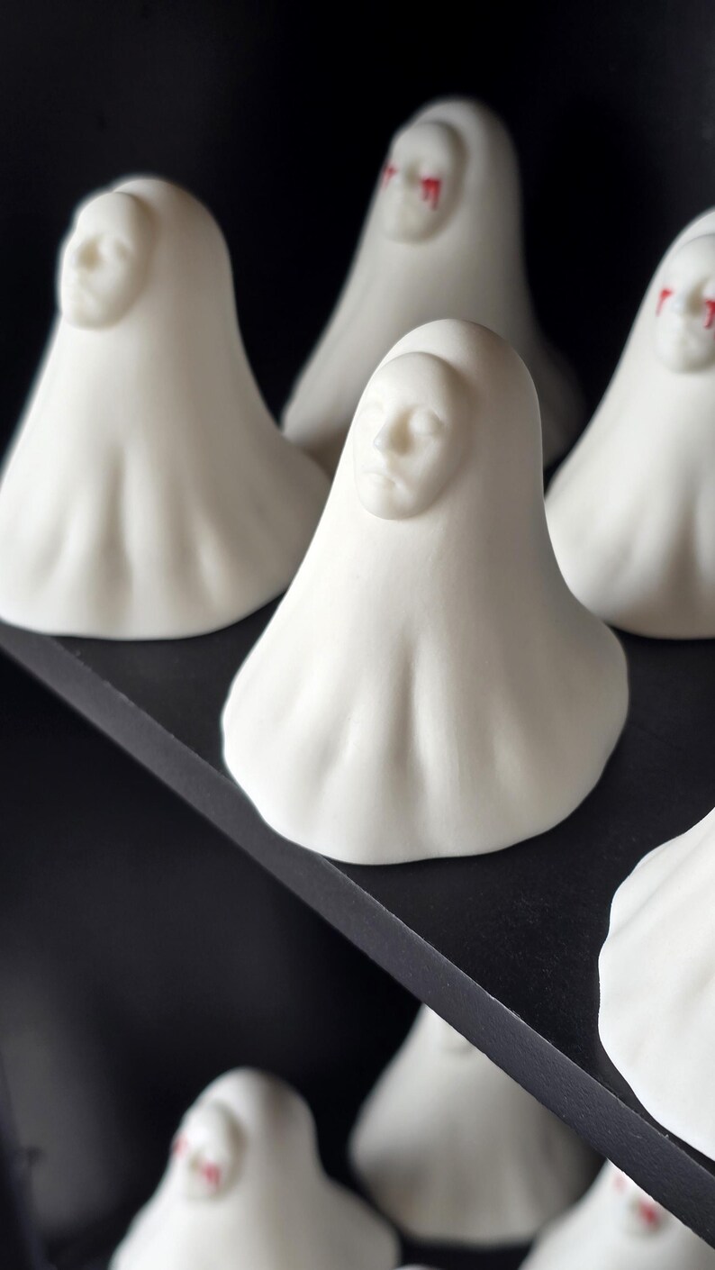 Spooky Ghost Sculptures Ceramic the Maiden Death Mask Ghost - Etsy