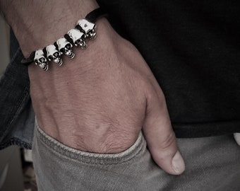 Men's black leather bracelet and silver skulls. Biker jewelry. Gothic leather bracelet. rock bracelet. viking bracelet. daddy's day
