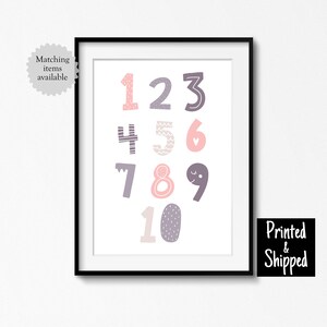 Impresión de números escandinavos en rosa y morado para guardería de niñas, arte de pared para contar, decoración para niñas y niños pequeños, regalo para guardería de bebé, 8 x 10 A4, 11 x 14 A3, 30 x 40