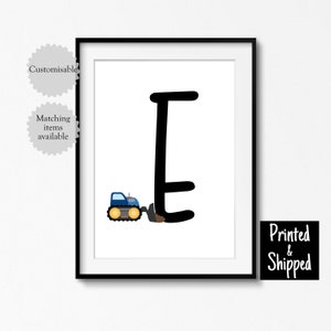 Póster con letras iniciales en azul marino, bonito diseño de construcción, nombre, arte de pared, decoración para sala de juegos de niños grandes y pequeños, 5 x 7, 6 x 8, 8 x 10, 11 x 14, tamaño A4, A3, 30 x 40 cm