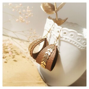 Jeannette-Leather earrings and its gold-plated chevron chain