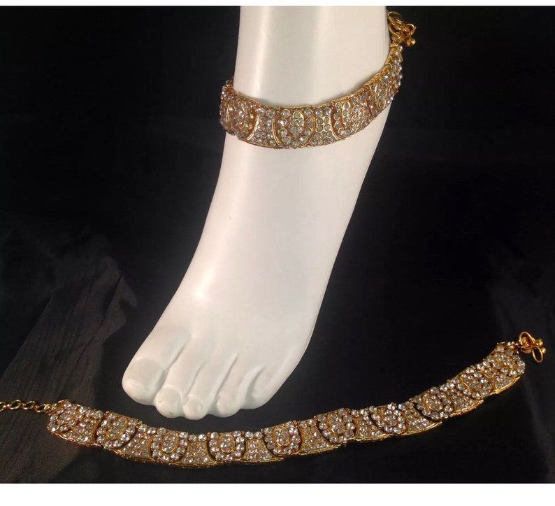 Gold and diamante pair anklet payal foot chain