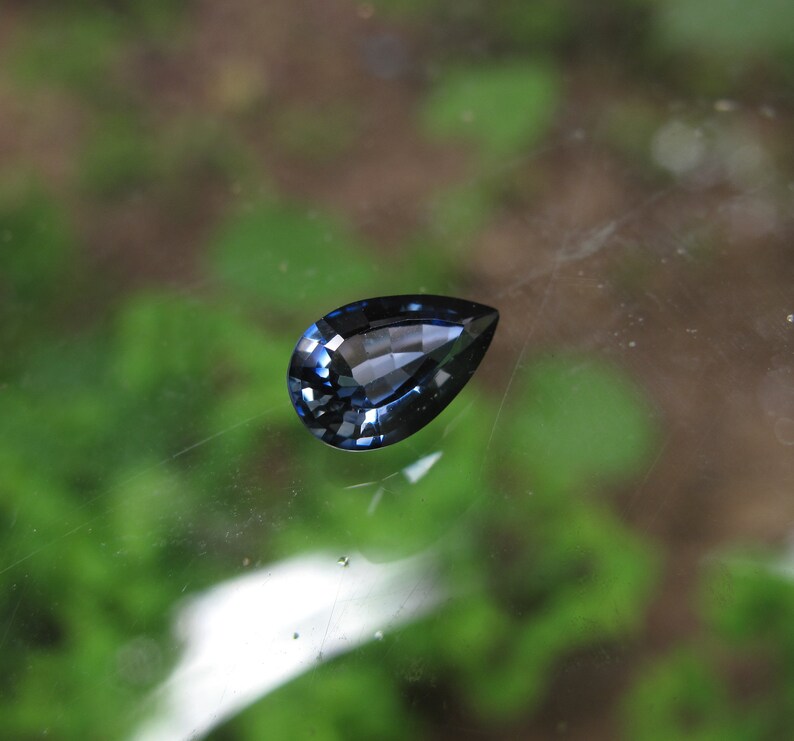 Violet Blue Sapphire 0.75 Ct Natural Eye Clear /& Vivid Color