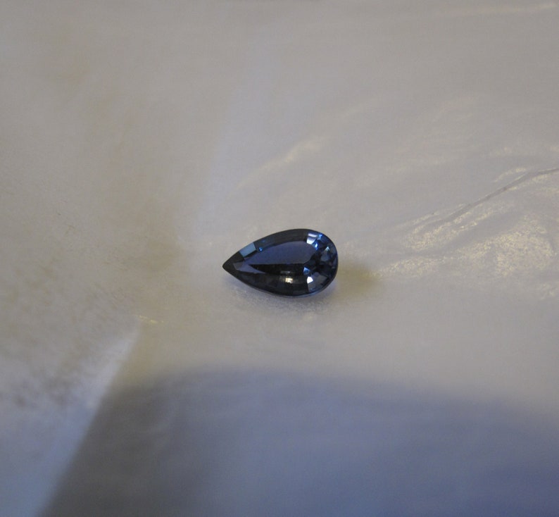 Violet Blue Sapphire 0.75 Ct Natural Eye Clear /& Vivid Color