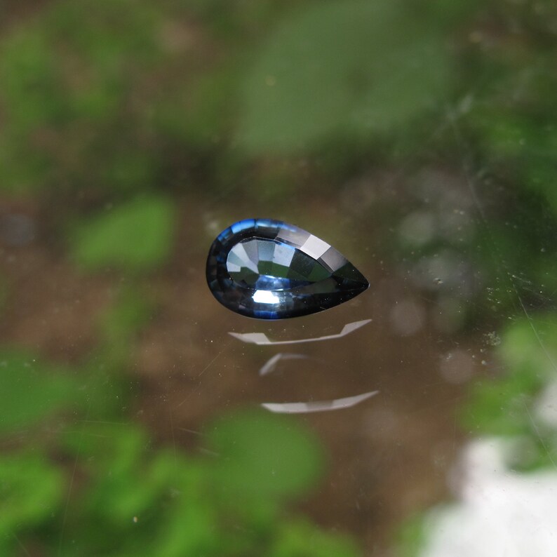Violet Blue Sapphire 0.75 Ct Natural Eye Clear /& Vivid Color