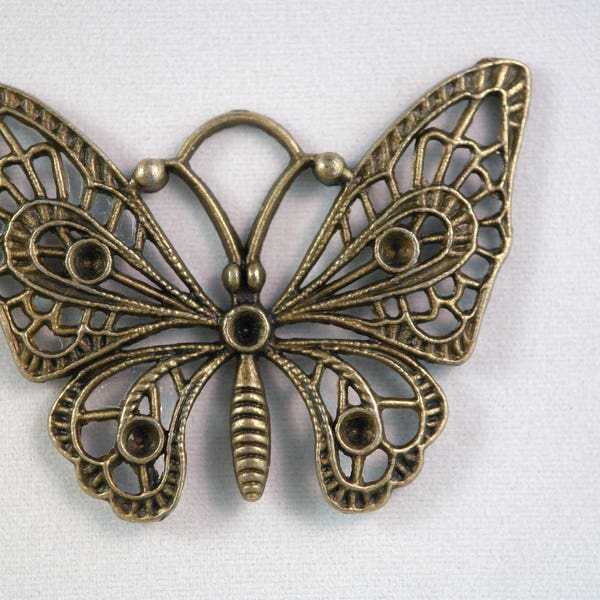 Grand pendentif  papillon breloque bronze