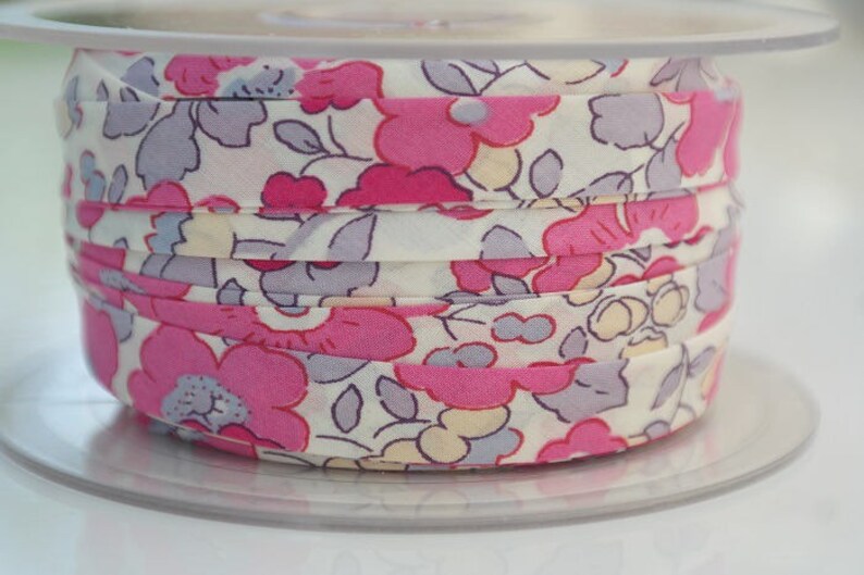 jewelry. Bougainvillea x 50 cm Tana Lawn Ribbon Bracelet Bias Liberty Betsy