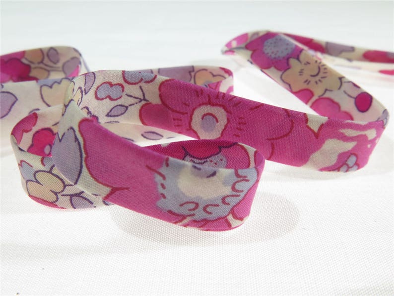 jewelry. Bougainvillea x 50 cm Tana Lawn Ribbon Bracelet Bias Liberty Betsy