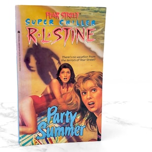 Fear Street: Party Summer by R.L. Stine [FIRST EDITION PAPERBACK] 1991 • Super Chiller #1
