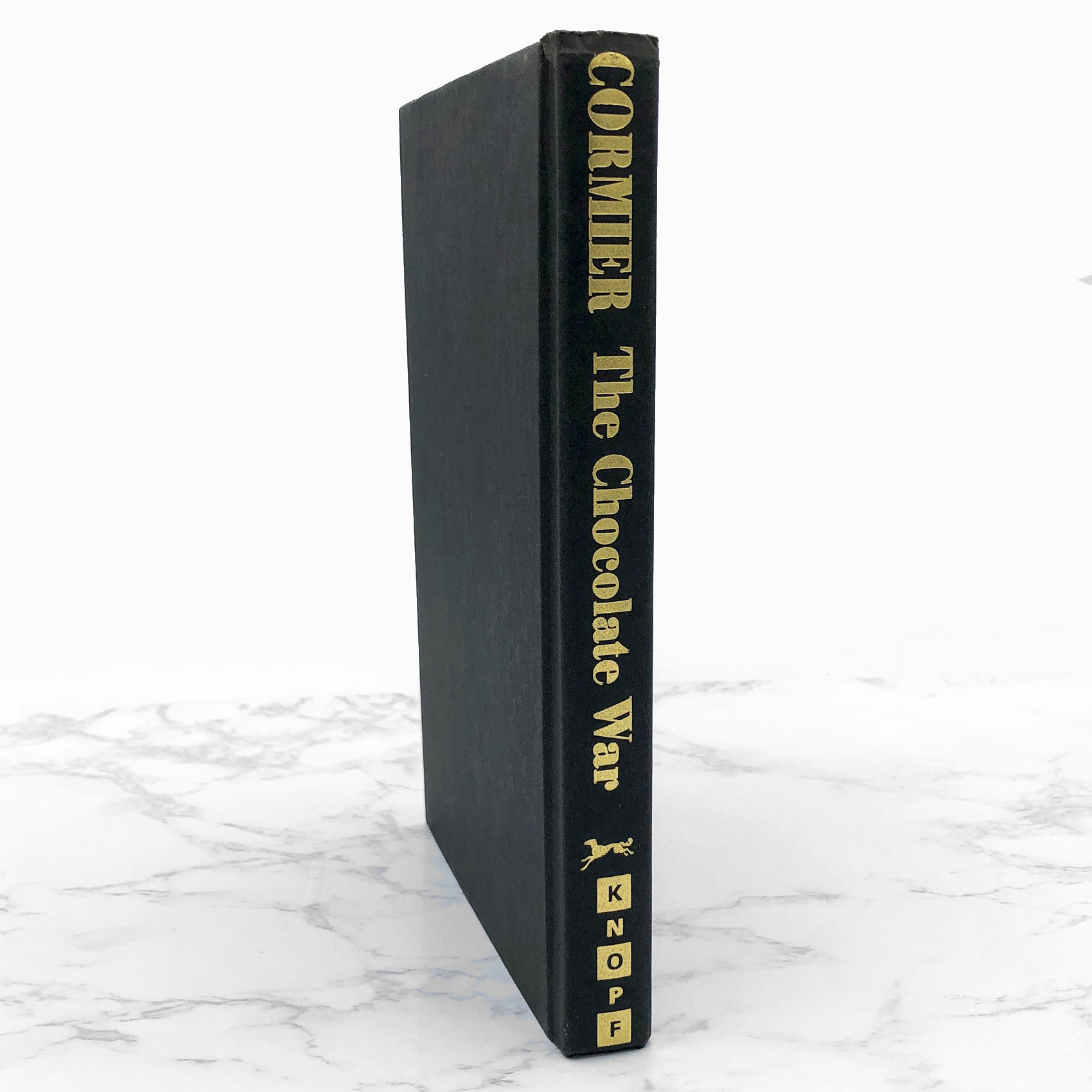 The Chocolate War by Robert Cormier [HARDCOVER RE-PRINT] 1997