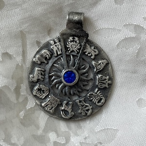 Zodiac Wheel Pendant Necklace • Astrology Horoscope Amulet • Celestial Jewelry • Zodiac Sign Gift for Her • Vintage Style Charm