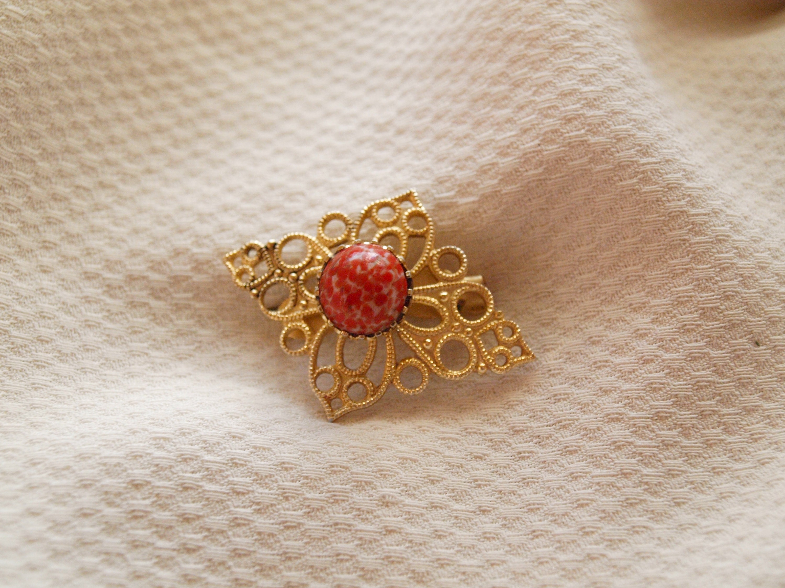 Broche vintage doré (Gebraucht) in Marly für CHF 4 - mit Lieferung auf
