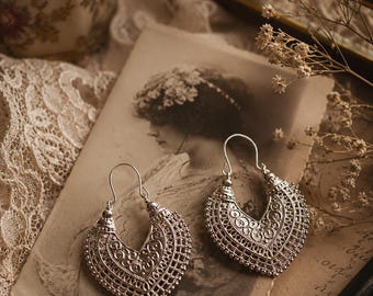 Vintage Silver Tone Filigree Hoop Earrings: Bohemian Dangle Drops